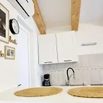 Stone House Mate Apartamento