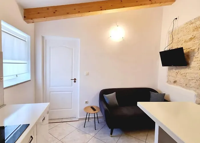 Stone House Mate Apartmán