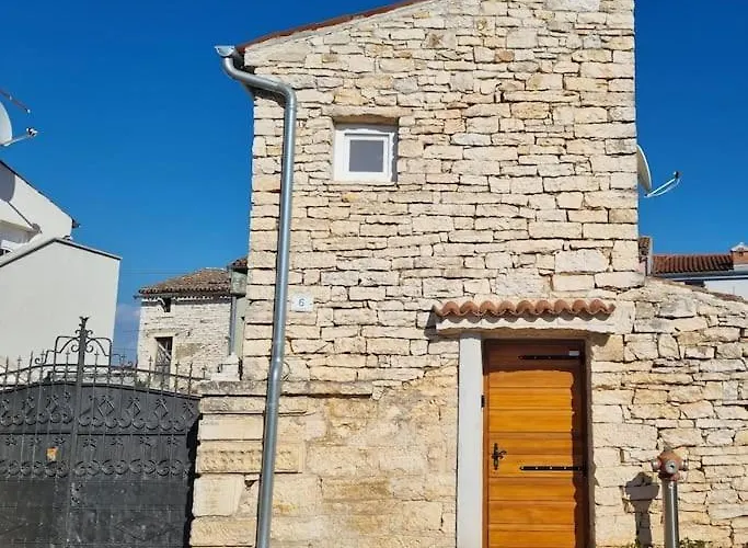 Stone House Mate Apartmán